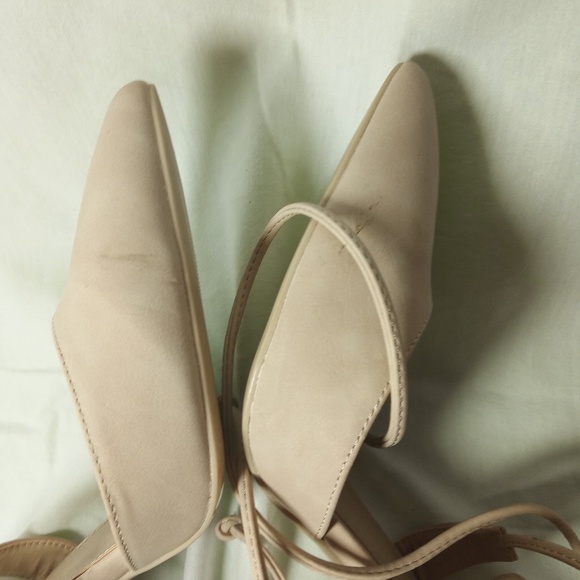 Women heels size 11 - Picture 2 of 8